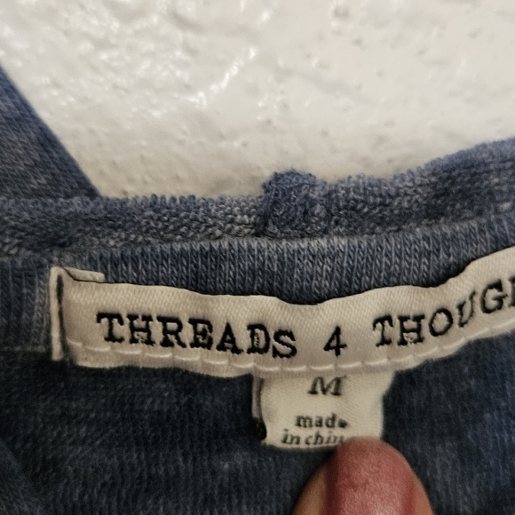 NWT Threads 4 Thought hoodie zip up size medium - Picture 4 of 16